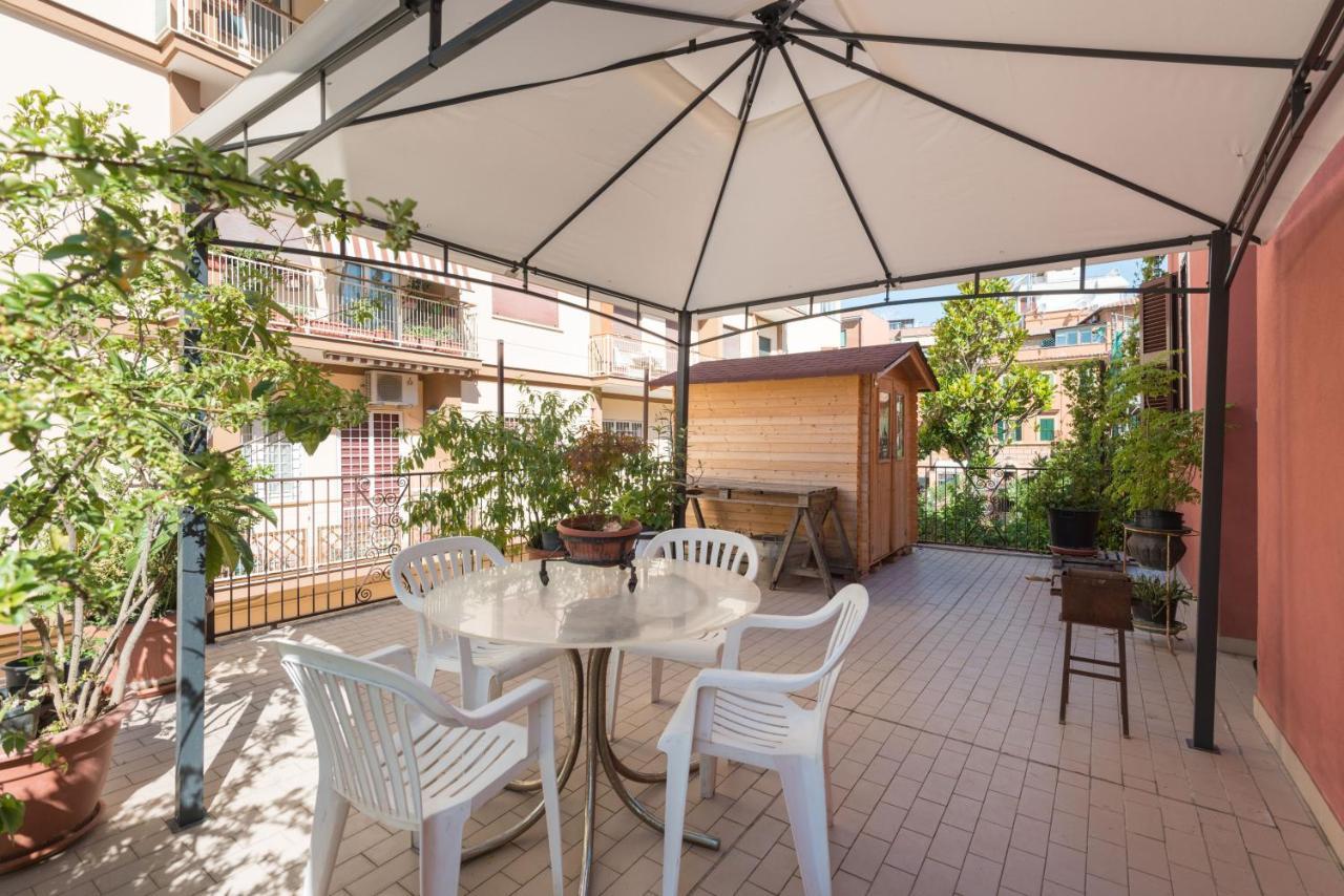 Cornelia Penthouse Bed and Breakfast Roma Exterior foto