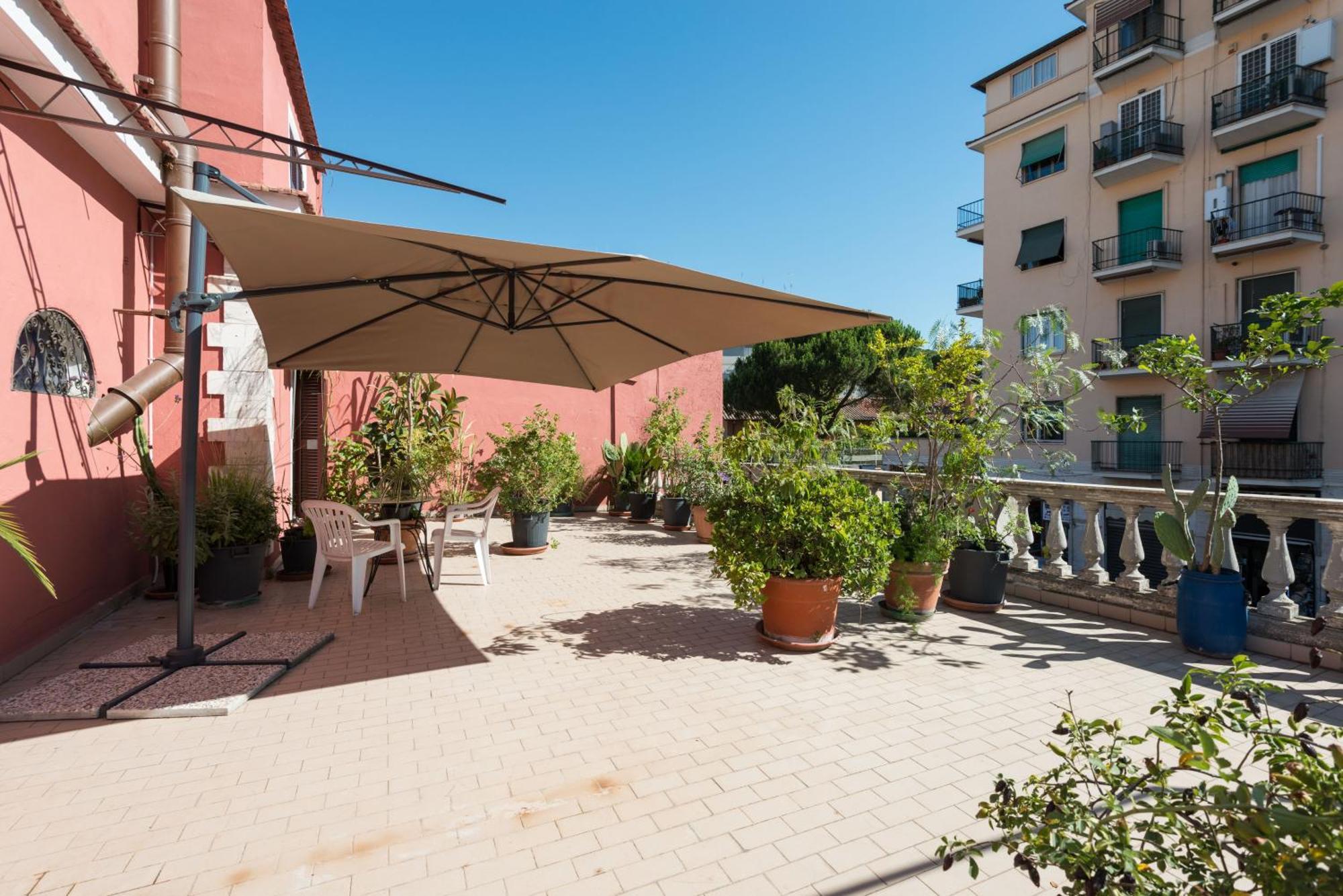 Cornelia Penthouse Bed and Breakfast Roma Exterior foto